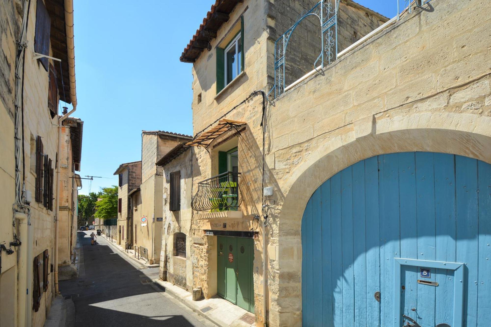 Maison Le Petit Balcon Beaucaire 博凯尔 外观 照片