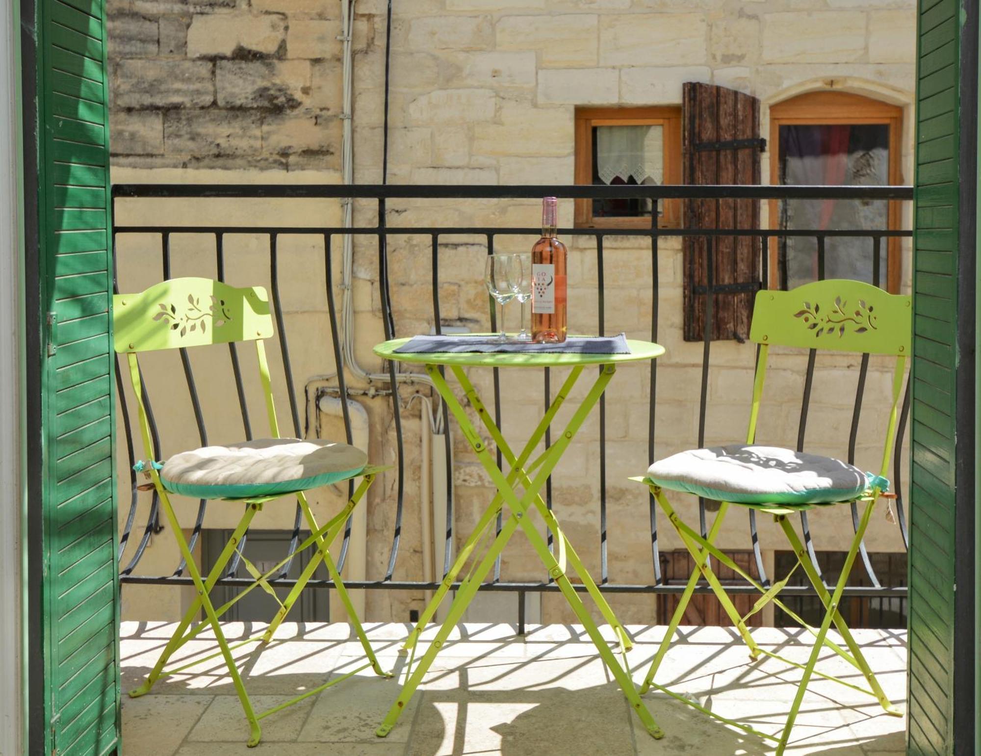 Maison Le Petit Balcon Beaucaire 博凯尔 外观 照片