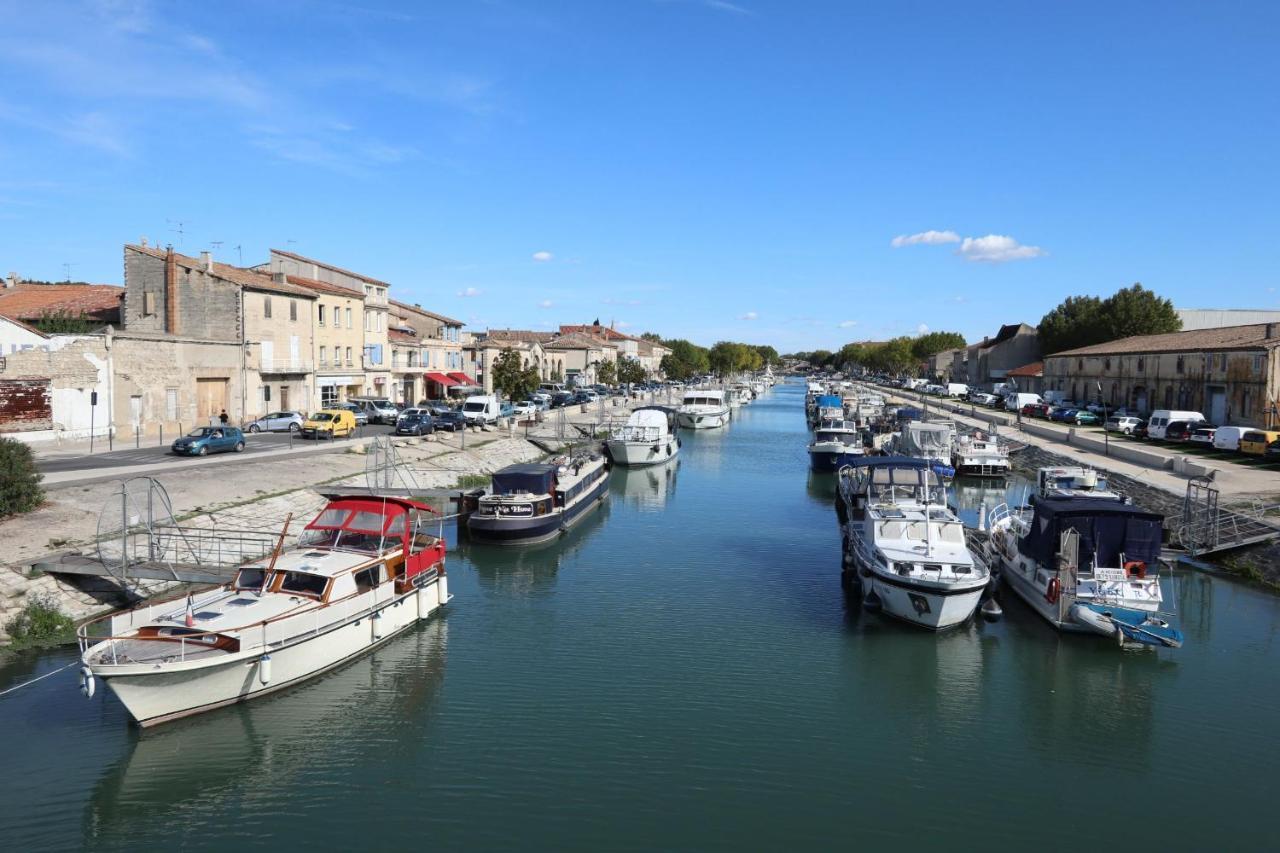 Maison Le Petit Balcon Beaucaire 博凯尔 外观 照片